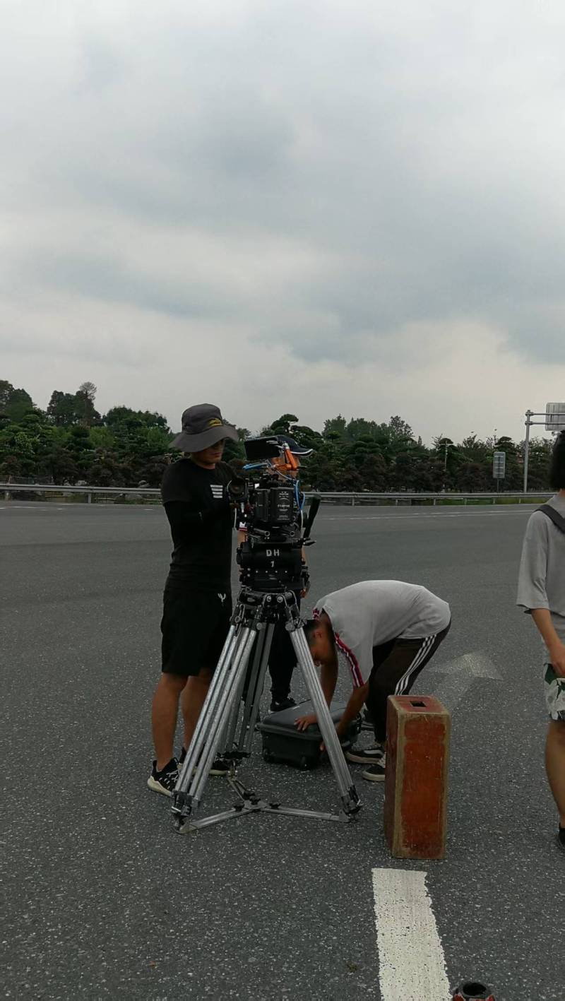 富裕县TVC拍摄公司：唤醒集体记忆，构建跨代际沟通桥梁